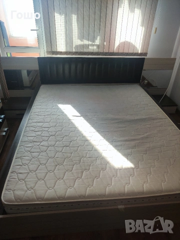 Спалня с матрак и нощни шкафчета , снимка 4 - Спални и легла - 54241894