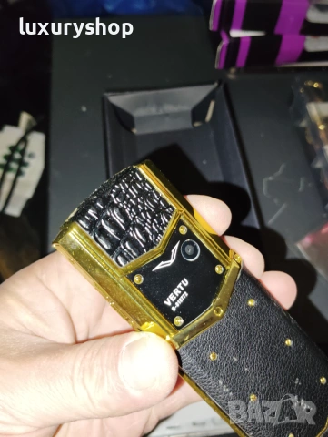 БЕЗПЛАТНА ДОСТАВКА! Vertu Signature Gold + Aligattore Skin, цена: 100 евро, снимка 7 - Vertu - 54975332