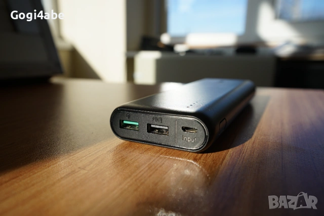 Външна батерия Анкер - PowerBank Anker PowerCore 20000 mAh, снимка 2 - Външни батерии - 54166837