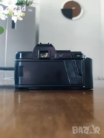 Фотоапарат Minolta 7000, снимка 2 - Фотоапарати - 55666056