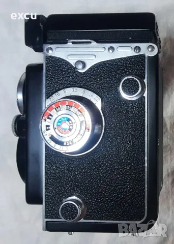 Средноформатен фотоапарат Yashica MAT LM, снимка 3 - Фотоапарати - 55523925