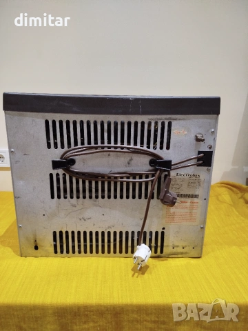 Хладилник ELECTROLUX - 12 V /220 V/ GAS , снимка 5 - Хладилни чанти - 55223661