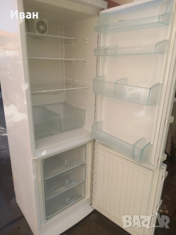 Хладилник с фризер Либхер , снимка 4 - Хладилници - 54320251