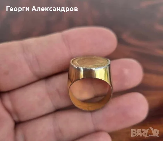 КРАСИВ ВИНТИДЖ ПОЗЛАТЕН ПРЪСТЕН с КОПИЕ на АНГЛИЙСКИ ЗЛАТЕН СУВЕРЕН на Кралица Виктория от 19ти Век, снимка 3 - Антикварни и старинни предмети - 55599154