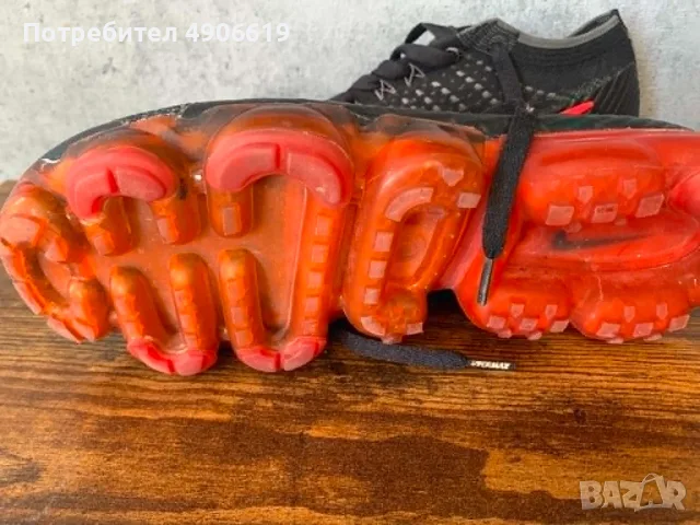 Nike Air VaporMax Flyknit (№43) – обувани броени пъти, снимка 6 - Маратонки - 55604759