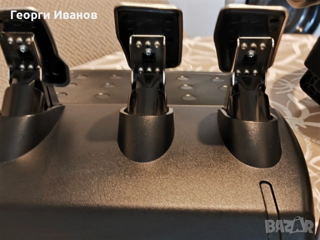 Logitech G29 волан рейсинг симулатор със скоростен лост, снимка 6 - Джойстици и геймпадове - 54295646
