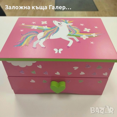 Музикална кутия за бижута с чекмедже „Еднорог и дъга“ – нова