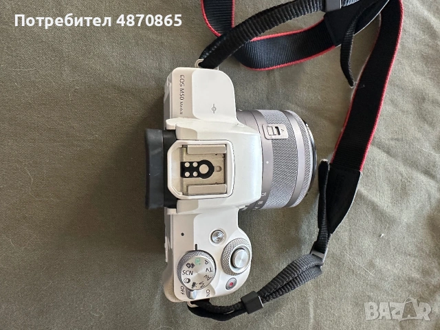 Canon EOS M50 Mark II White + EF-M 15-45mm IS STM, снимка 4 - Фотоапарати - 55092243