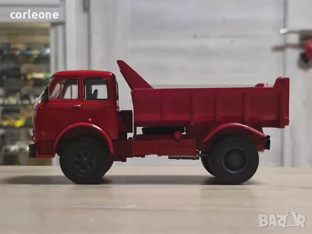 МАЗ 503 А самосвал 1970 - мащаб 1:43 на DeAgostini моделът е нов в блистер MAZ, снимка 2 - Колекции - 55567755