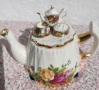 2 колекционерски чайника Royal Albert Old Country Roses на Cardew, снимка 16