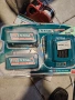 Комплект акумулаторни батерии и зарядно TOTAL INDUSTRIAL, 20 V, 2 x 4.0 Ah, 3 части, снимка 1
