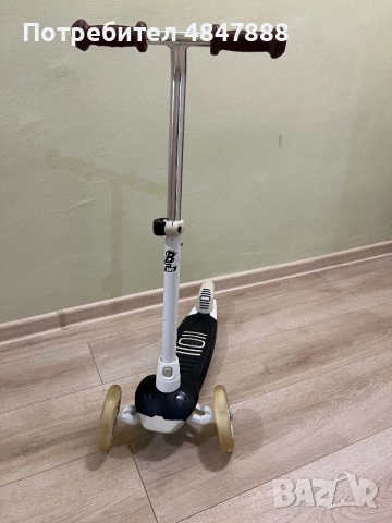 Продава се детска триколка (тротинетка), снимка 4 - Скутери и тротинетки - 54788923
