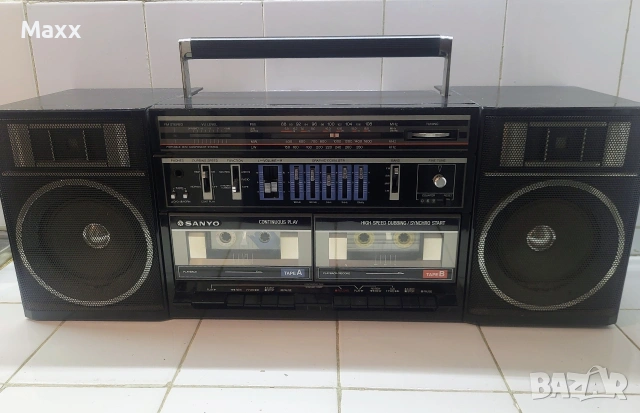 Продавам радиокасетофон Sanyo model C35
