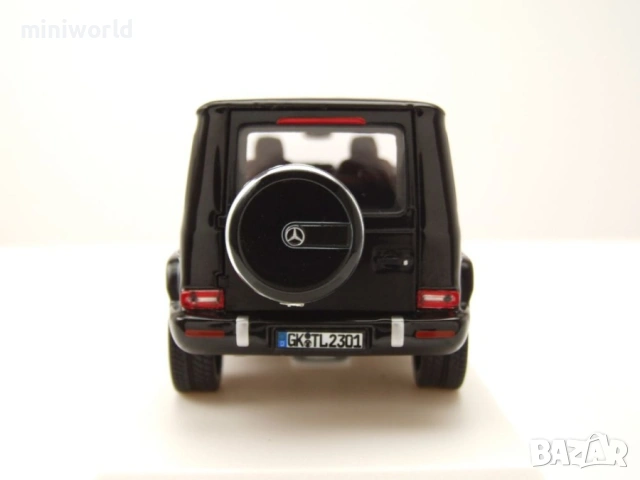 Mercedes-Benz G-Klasse 2025 - мащаб 1:43 на Norev моделът е нов в PVC дисплей-кейс, снимка 6 - Колекции - 54330830