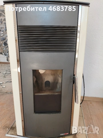 Пелетна камина 8kw