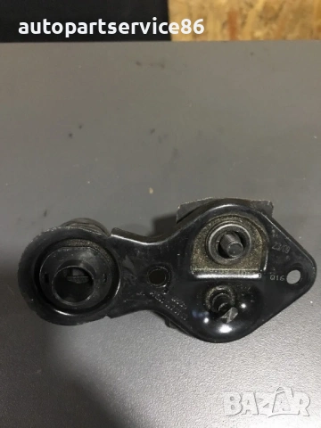 Горен комплект ключалки за преден капак за Mercedes ML KM W164 3.0 CDI (2010) A2038800460, снимка 2 - Части - 53973999