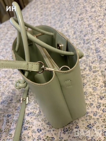 Дамска чанта на Zara, снимка 5 - Чанти - 54580440