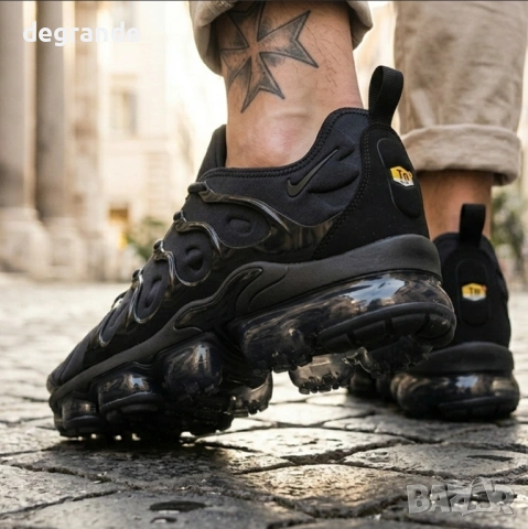 Nike AIR VAPORMAX PLUS BLACK, снимка 2 - Маратонки - 54060309