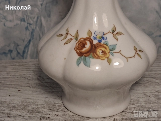 Стар Български Костен Порцелан Коста Йорданов Видин Малка Вазичка , снимка 2 - Антикварни и старинни предмети - 54989380