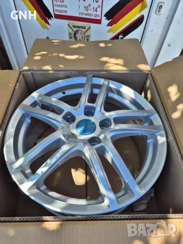 Джанти Dezent 17 цола , 5х114,3 , 7j ,et48 Honda Kia Mazda Toyota, снимка 2 - Гуми и джанти - 54470099