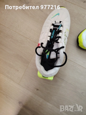 Дамски маратонки Nike , снимка 2 - Маратонки - 54720835