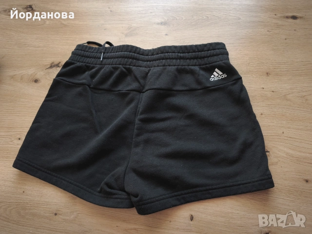 Къси панталонки - Adidas, снимка 2 - Къси панталони и бермуди - 54970700