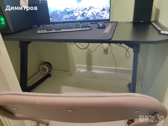 Геймърско Бюро Ultradesk Space XXL RGB 18м Гаранция, снимка 2 - Бюра - 55675472
