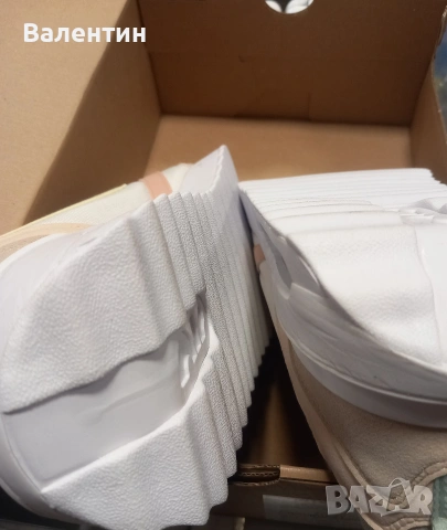 Маратонки NIKE 42 дамски, снимка 6 - Маратонки - 54344839