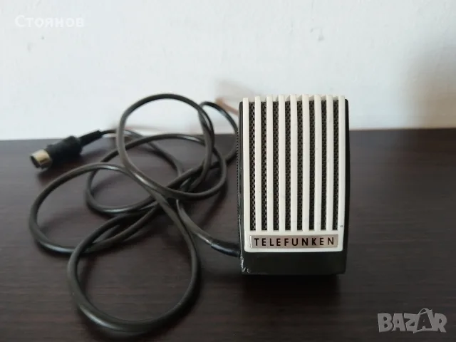 Ретро динамични микрофони TESLA, TELEFUNKEN, GRUNDIG, снимка 16 - Микрофони - 35708806