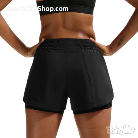 Дамски шорти Nike One Dri-FIT 2-in-1 DX6012-013, снимка 3 - Къси панталони и бермуди - 54605809