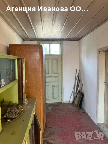 Къща с просторен двор в центъра на село Горица, община Попово, снимка 10 - Къщи - 54189185