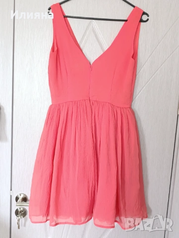 Дамска рокля Asos , снимка 2 - Рокли - 54745411