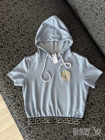  15:16
Дамски блузи Versace ; Bruno Banani, снимка 4 - Тениски - 55154395