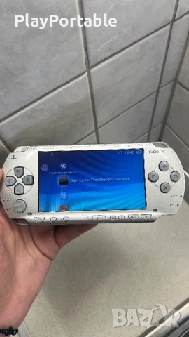 Modded PSP 1000 Ice Silver 64GB 70+ Games, снимка 2 - PlayStation конзоли - 54234694