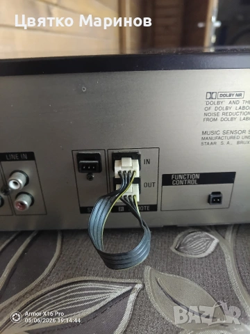 Реверсивен касетен дек Sony TC-V55R, снимка 10 - Декове - 54458803