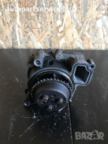 Водна помпа за Opel Vectra C 2.2 бензин (2004) 12579494