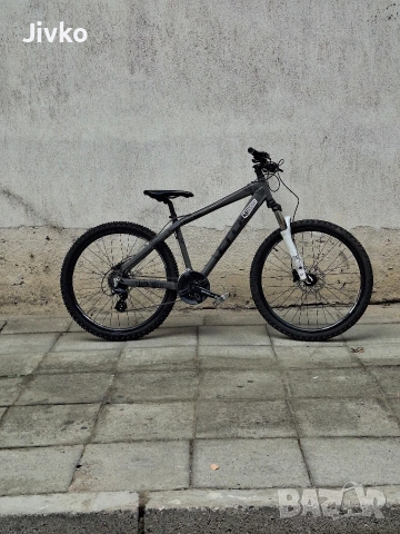 Cross Dexter 26" / SR Suntour XC30 / Shimano / Дискови спирачки