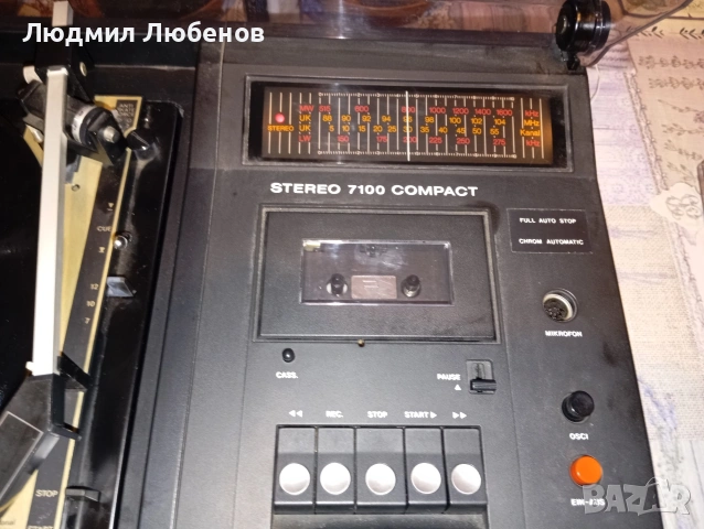 Ретро комбо ITT Грамофон,радио и касетофон , снимка 2 - Грамофони - 54948637