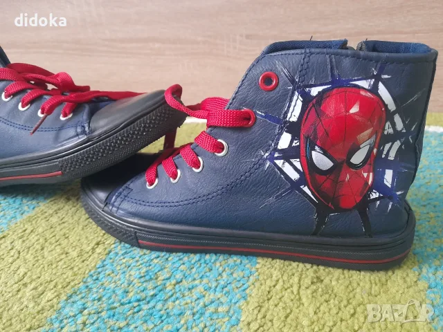 Кецове Spiderman 33 номер , снимка 8 - Детски обувки - 55655430