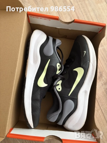 Маратонки Nike 39 номер , снимка 2 - Детски маратонки - 55656370