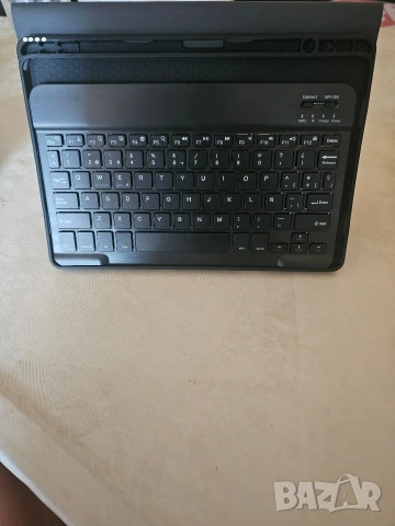 Продавам Калъф и клавиатура за ipad, снимка 5 - Калъфи, кейсове - 55207405