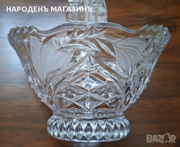 ANNA HUTTЕ - Нов немски кристал Кристална кошница бонбониера кристална сервиз бонбони, снимка 13 - Други ценни предмети - 54632875
