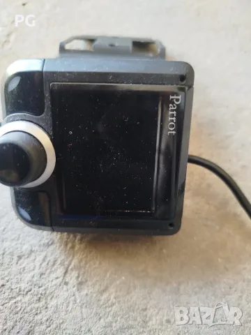 Bluetooth handsfree система за кола Parrot , снимка 4 - Аксесоари и консумативи - 55659645