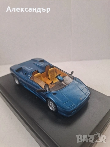 Lamborghini Diablo Roadster в металическо синьо в мащаб 1:43, снимка 4 - Колекции - 54144706
