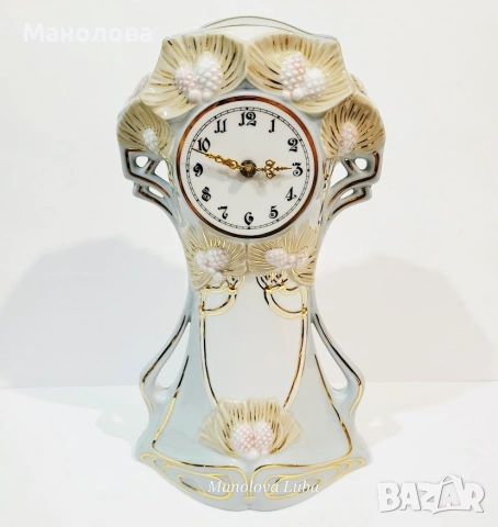 Порцеланов настолен часовник Royal Dux Bohemia Secese в стил Art Nouveau.