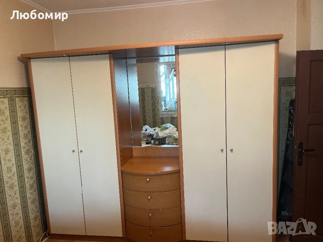 Гардероб - 240 х 60 х 200 см Височина СПЕШНО