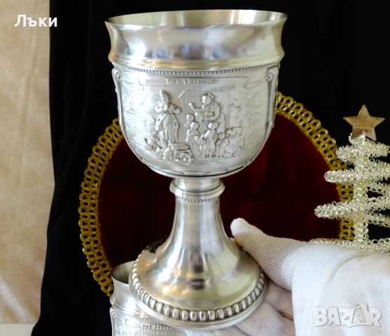 Калаена чаша с картини Цигуларят,Гайдарят,Юнкерът. , снимка 12 - Антикварни и старинни предмети - 54555805