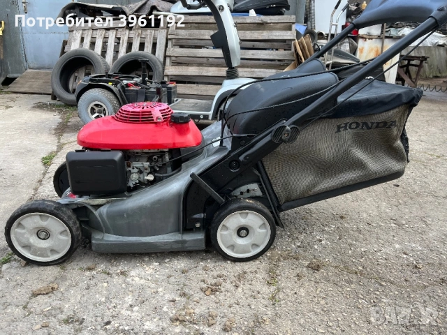 13: Самоходна моторна косачка HONDA 5.5 hp, снимка 2 - Градинска техника - 54188597