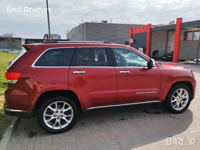 🔥 Jeep Grand Cherokee SUMMIT – 5.7 HEMI: Мощност и Лукс в едно! 🔥, снимка 4 - Автомобили и джипове - 54073982