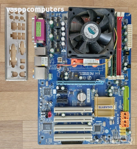 Дънна платка Gigabyte GA-M56S-S3 + процесор AMD Athlon 64 X2 4600+ 4GB DDR2